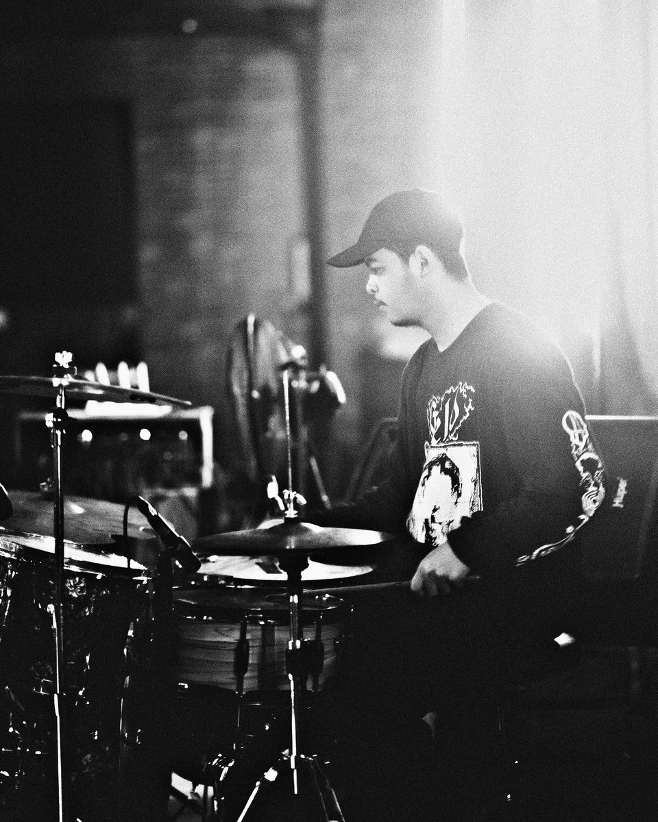 lftheband's tweet photo. Cirebon 🖤🖤 https://t.co/BCu09IiN2i