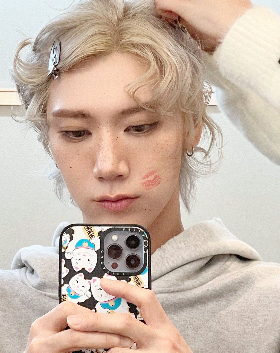 bunnsteIIar's tweet photo. 𝗐𝗁𝗂𝗌𝗉𝖾𝗋𝗌    ঌ    𝗈𝖿    𝗍𝗁𝖾 ─── 𝐬𝐨𝐮𝐥 https://t.co/lkbpt7N1vL