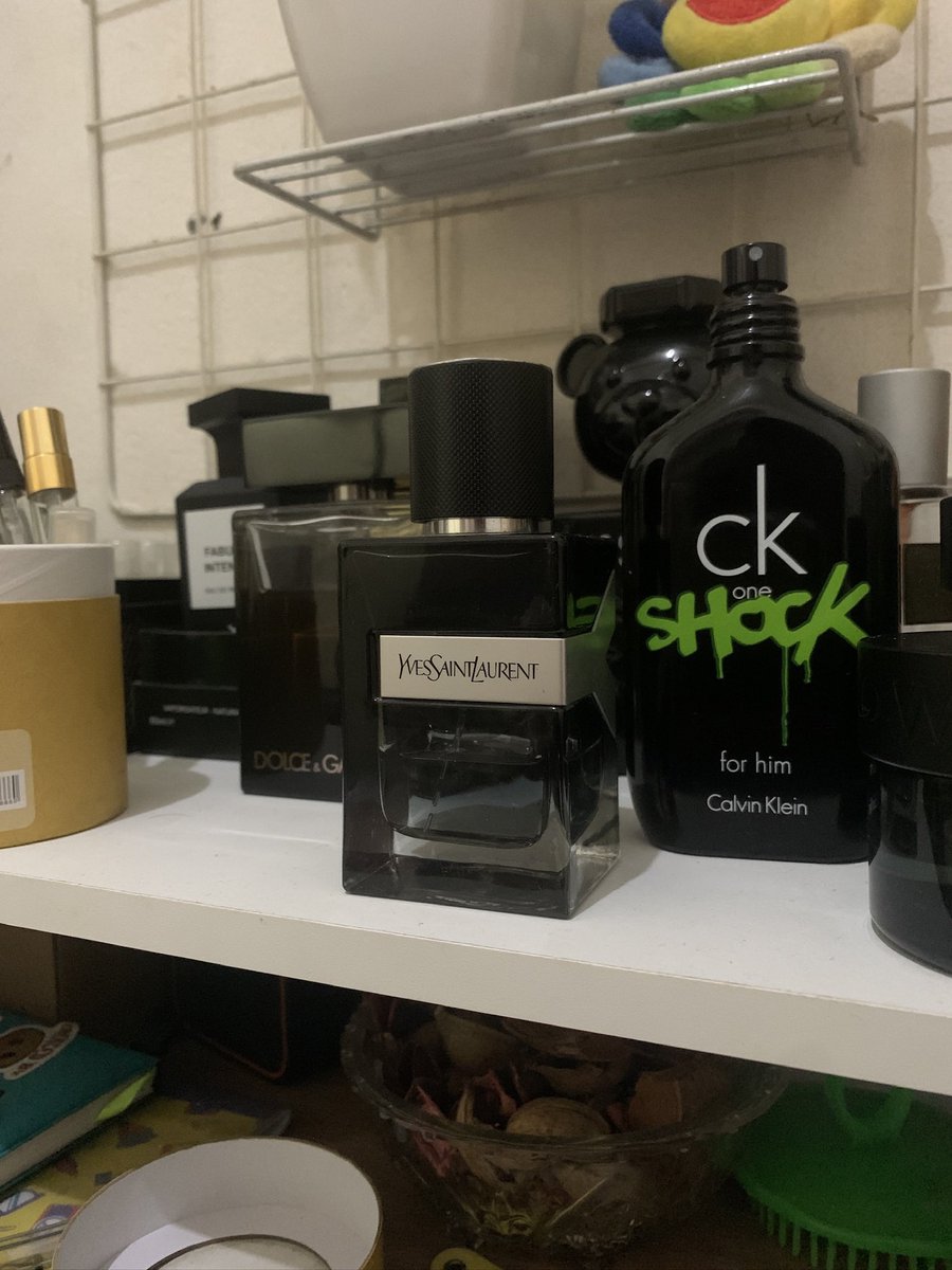 gue sayang2 dari 2018, perhari ini parfum YSL Y gue hilang di kamar.
pgn marah pun percuma bgt 😢