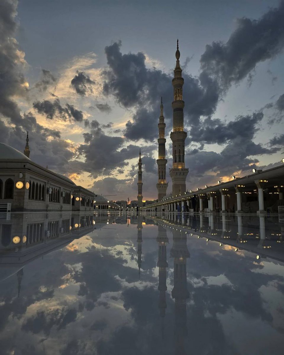 romysaasamy's tweet image. غروب الحرم النبوي الشريف.

-المدينة المنورة.