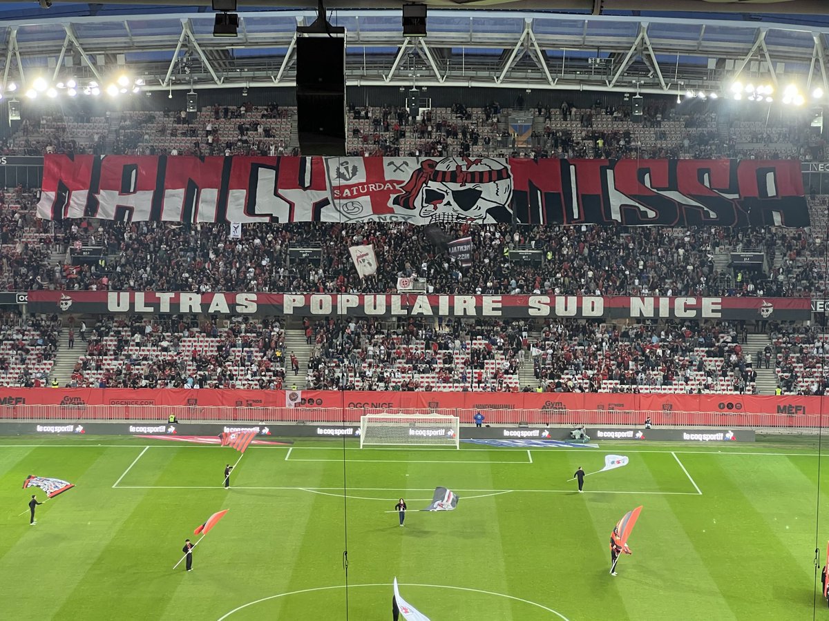 📸 Le joli clin d’œil des supporters niçois à leurs copains de Nancy ce soir ☺️ #ASNLNO #OGCNSDR

👋🏼 <a href="/ogcnice/">OGC Nice</a> <a href="/asnlofficiel/">AS Nancy-Lorraine</a> <a href="/asnlfans/">𝗙𝗮𝗻𝘀 𝗢𝗳 𝗡𝗮𝗻𝗰𝘆</a>