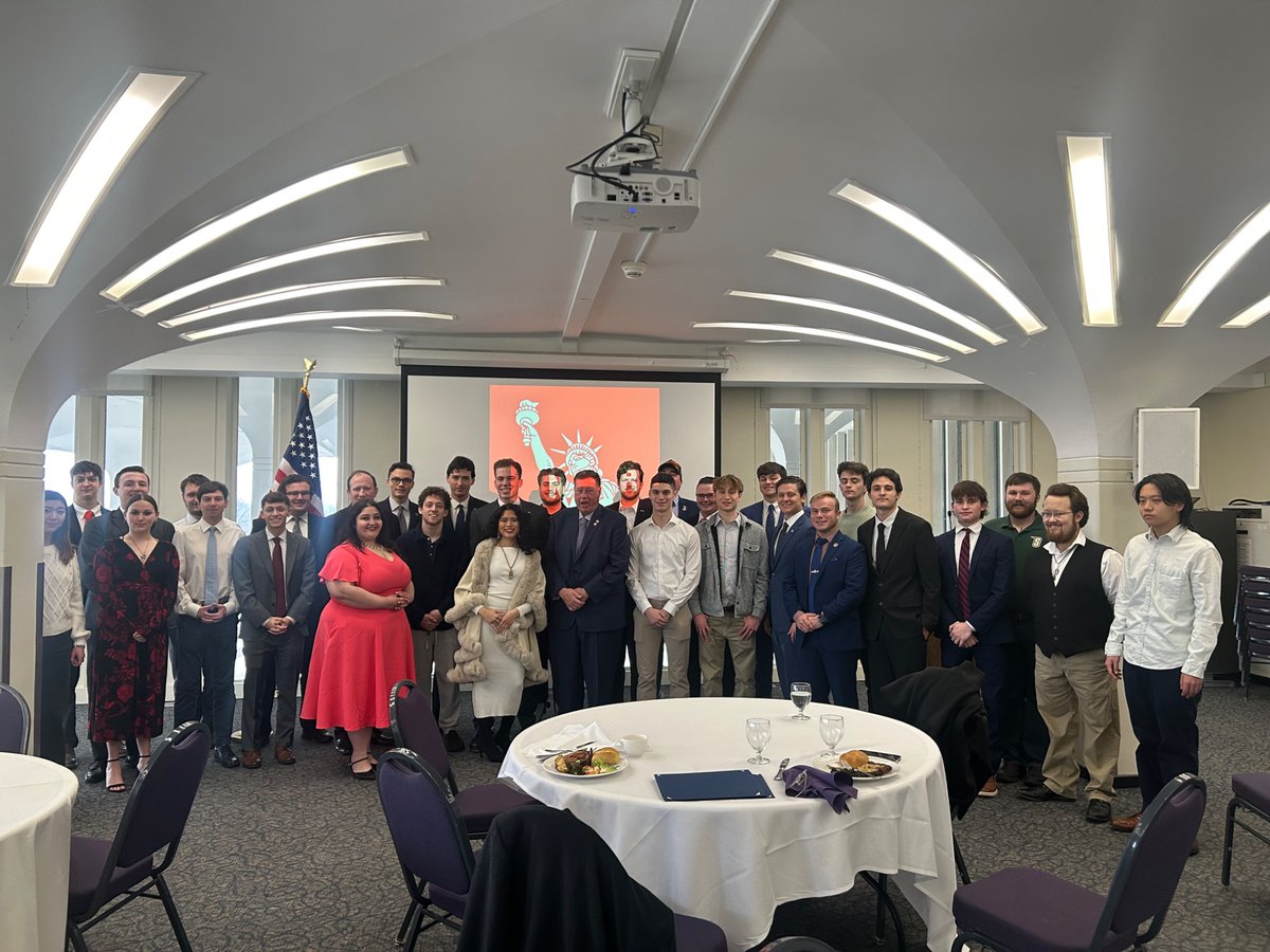NYFCRs's tweet image. This past weekend the Albany College Republicans hosted our Annual Statewide Conference!
We were honored to have assembly @JoeSempo and @ChrisTague102 speak!The Federation also handed out grad cords, @stickermule stickers, and awards!
Finally, the new e-board was elected!