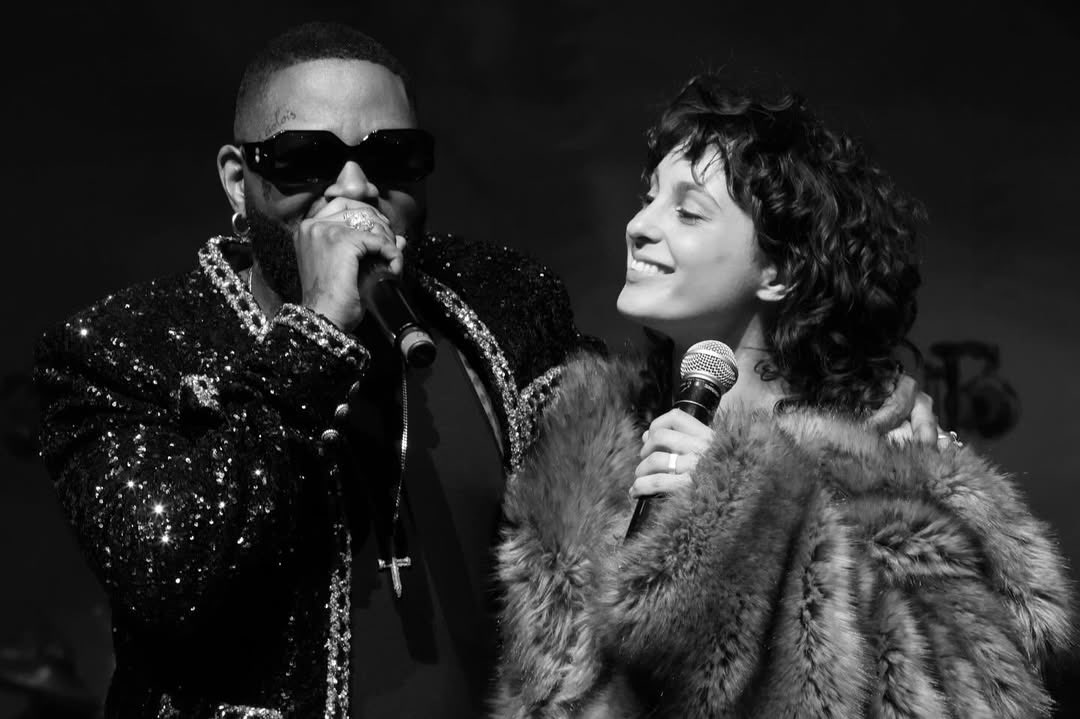 Nwaar_Meilleurr's tweet photo. Après le 20 avril FERRE GOLA,Le 21, il signait un final grandiose, entouré de KOFFI OLOMIDE , GRADUR,CHILY,HIRO, SINGUILA et BARBARA PRAVI . Deux soirs de grâce, deux soirs d’histoire.

#FerreGola #AdidasArena https://t.co/AuNUC4L8Vt