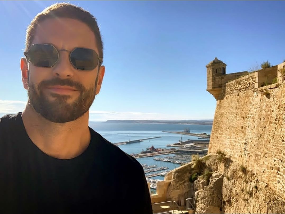 #Liefde #lächelt #Knap