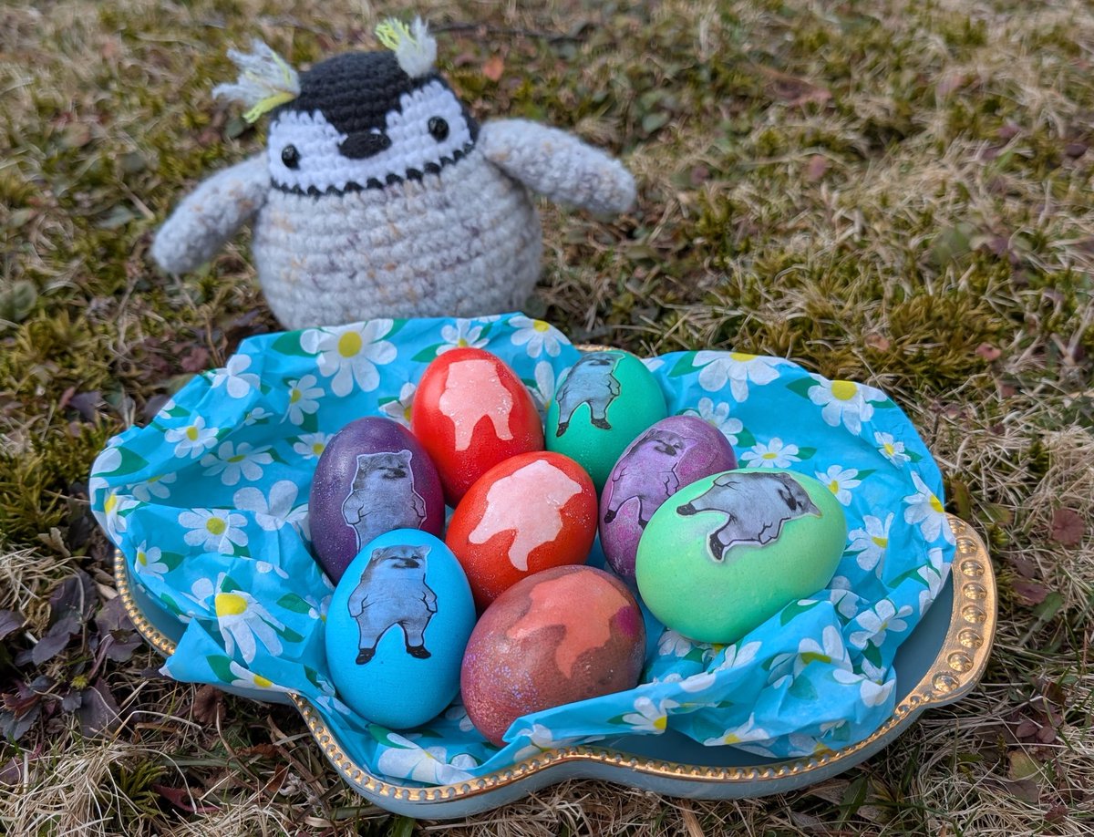 <a href="/MK28ao/">Mari Koi</a> Thanks! Printed little Fellas on paper; put them on boiled eggs and used a stocking to keep them on; dunked them in coloured water; let them dry them took off the stocking; wiped them with oil. Voila!