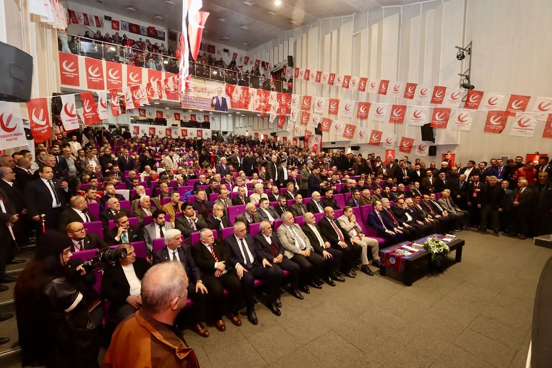 Teşekkürler Trabzon! 

Genel Başkanımız Dr. Fatih Erbakan’ın katılımlarıyla Trabzon 3. Olağan Kongremiz büyük bir coşkuyla gerçekleştirildi. Kongrede il başkanı olarak seçilen Süleyman Pulat ve yönetim kuruluna başarılar diliyoruz.