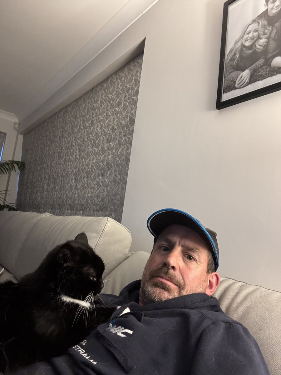 This doesn’t happen very often…🐱