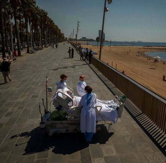 "Bir gün uyandığında, yapmayı isteyipte yapmadığın şeyler için zamanın kalmadığını farkedeceksin."

— Ertelemeyin...