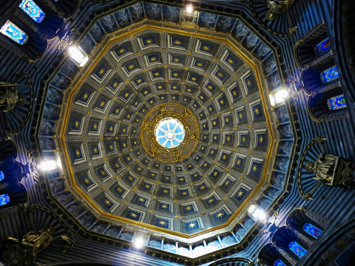 Jet7One's tweet photo. Created between the 14th and 16th centuries by 40 different #artists and craftsmen, the #Siena #Cathedral marble floor is made up of 56 intricate panels as truly #art. These panels come in various shapes and sizes, mostly rectangular, but some are hexagonal or diamond-shaped https://t.co/RmzDMGqGY7