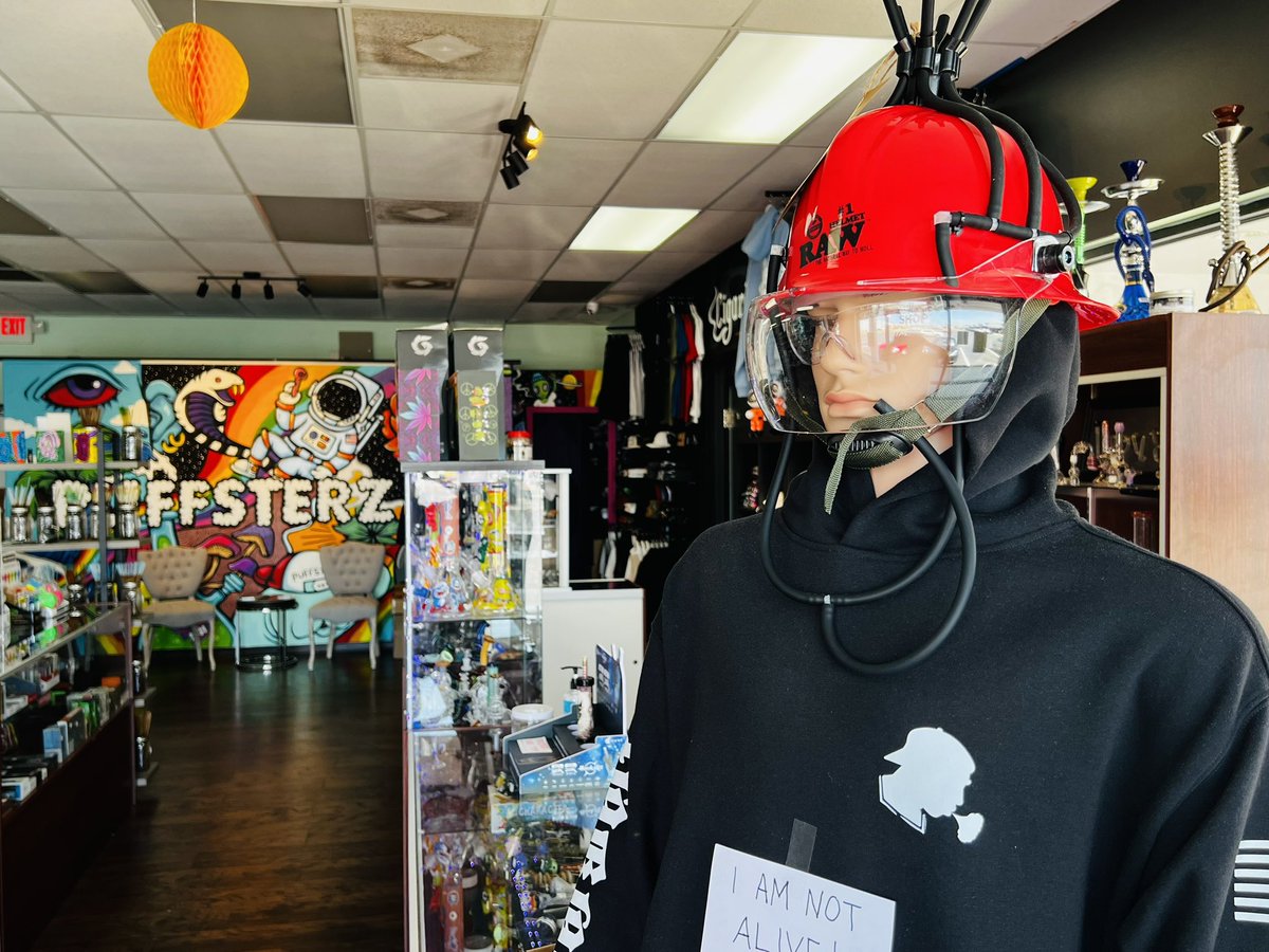 Happy 420 Easter🐣
He is having a party 😂

This helmet you can put 6 JOINTS on the top and hit them😂
Happy Stoner must have item🥰
 
We are still open til 8 tonight☺️
Come see us🐰

<a href="/puffsterznfts/">Puffsterz💨</a>
#P4L
#PGMI
#puffsterz
#smokeshop
#420day 
#420weekend