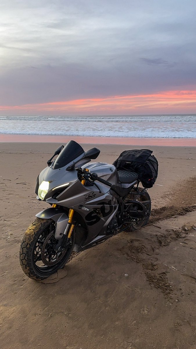 TounsiBiker's tweet photo. Le GSX-R le plus polyvalent 🧌 https://t.co/u265izWISN