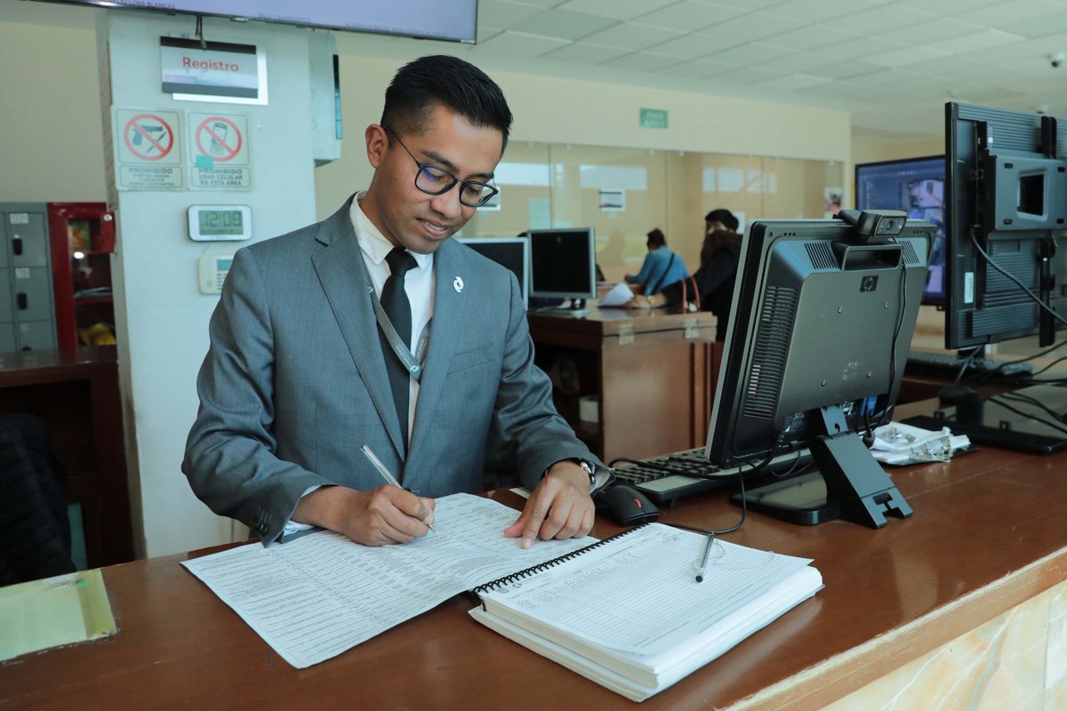 #Comunicado📄
Inicia en el PJEdomex Modelo de Atención a Usuarios “Confía”

🔲Personifica los principios de trato digno, cálido y respetuoso

Conoce más información ⬇️ ⬇️ 
pjedomex.gob.mx/vista/noticia/…