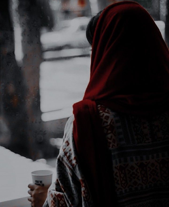 "Sakın kendisine verdiğin kıymeti sana vermeyenle arkadaş olma .."

مساء الخير '💌