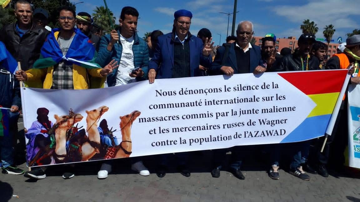 AZDSupportGroup's tweet image. Les #Amazighs du Maroc manifestent contre le #nettoyage #ethnique de l&apos;Azawad par la junte militaire criminelle.
freeazawad.com/fr/amazigh-peo…