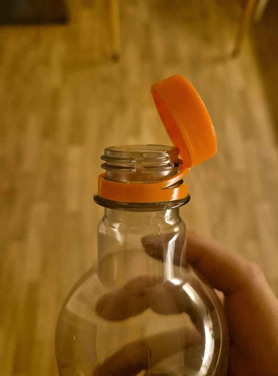 CAN'T MAKE IT UP

It's now being reported that there is now MORE plastic bottle caps polluting the nature.

Because people get irritated by this retarded design and simply rip them off.

The solution was worse than the problem 🤡