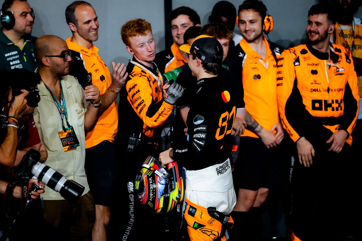 mosgovsa_en's tweet photo. The champion celebrates ๐๐คฉ
#SaudiArabianGP | #OvertakeTheFuture https://t.co/EQTpaNHUUV