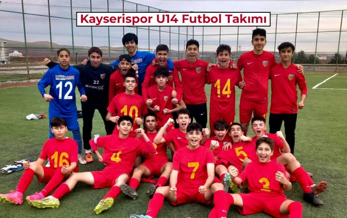 Seneye gelirken U-19 yerine U-14'ü getirelim mi? <a href="/Fenerbahce/">Fenerbahçe SK</a>