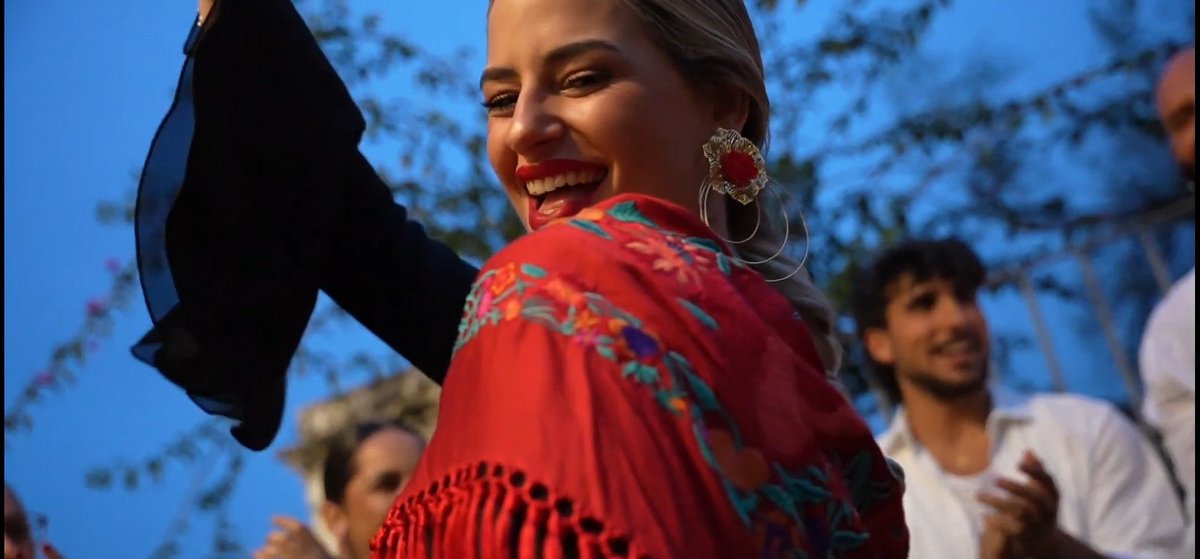 Preciosa 😻#LauraEnLaGitana