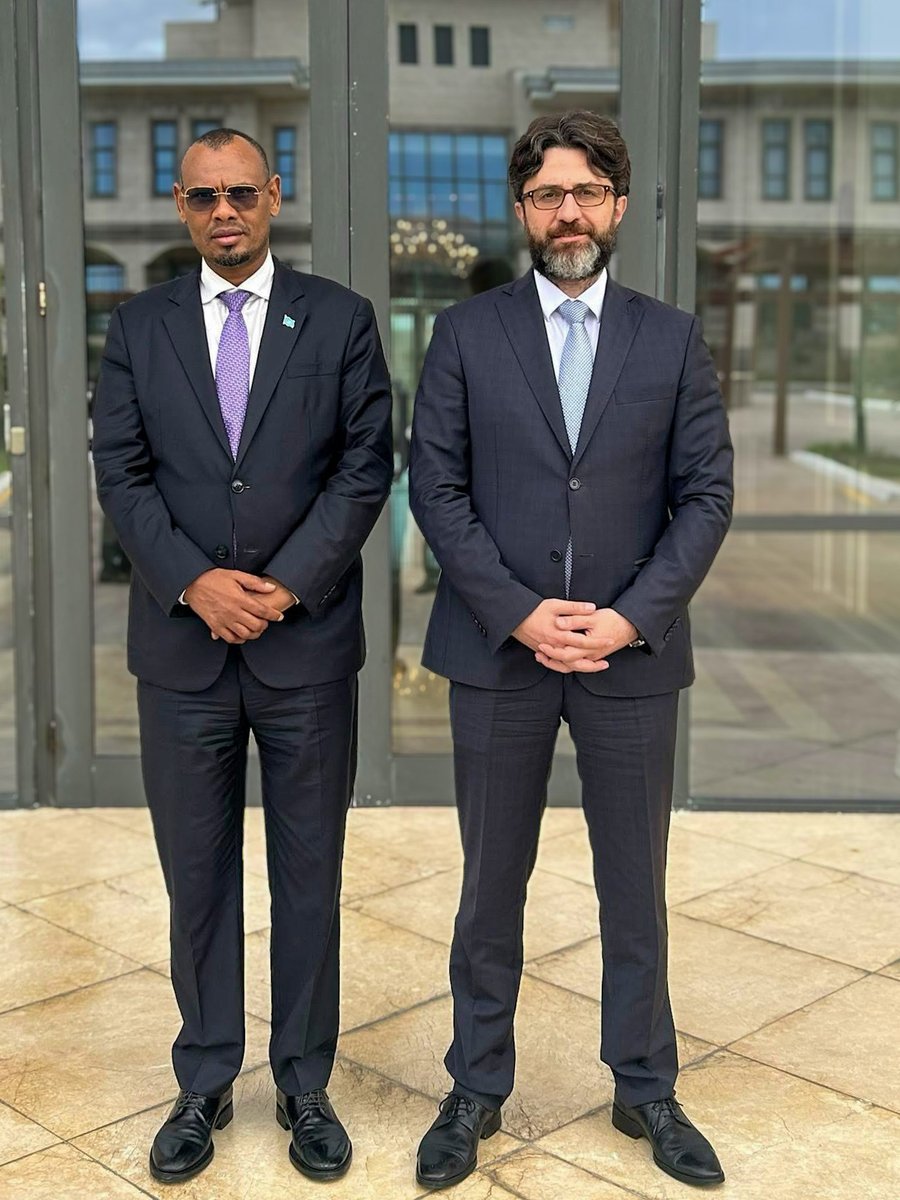 Earlier today, H.E. Minister ⁦<a href="/HassanEeley/">Hassan Hussein Mohamed</a>⁩ met with H.E. Alper Aktaş, Ambassador of Türkiye, to explore opportunities for enhanced cooperation in Somalia’s livestock sector. The Minister thanked Türkiye for its unwavering support to the Somali government and people. 🇸🇴🤝🇹🇷
