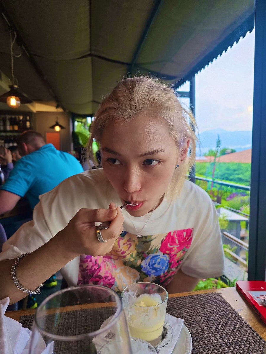 hun_73r's tweet image. Passando a tarde com meu amor. Tava um pouco pra baixo hoje mas como sempre ele chegou e fez de mim o homem mais feliz do mundo. Te amo @letsgokeith &amp;lt;3