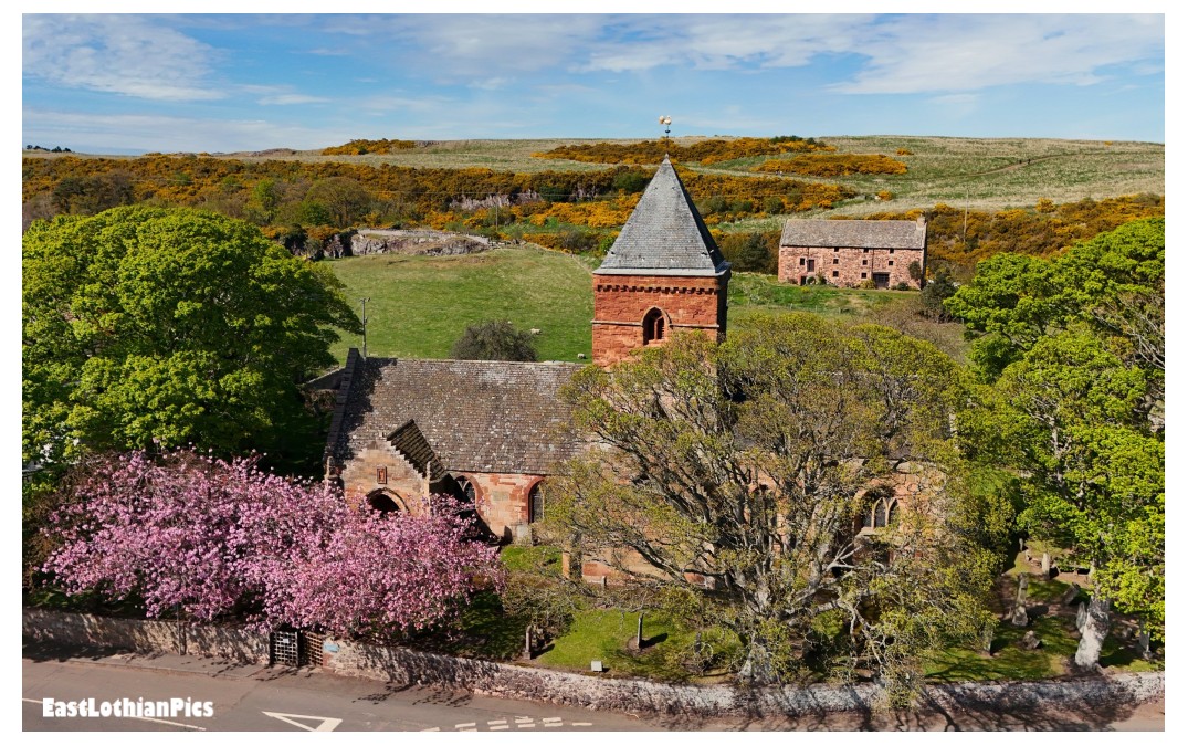 picsEastLothian's tweet photo. Wonderful Whitekirk Church at Easter #StMarys #Whitekirk #EasterSunday #CherryBlossom #EastLothian #ScottishKirk https://t.co/hOrsfAvZ3F