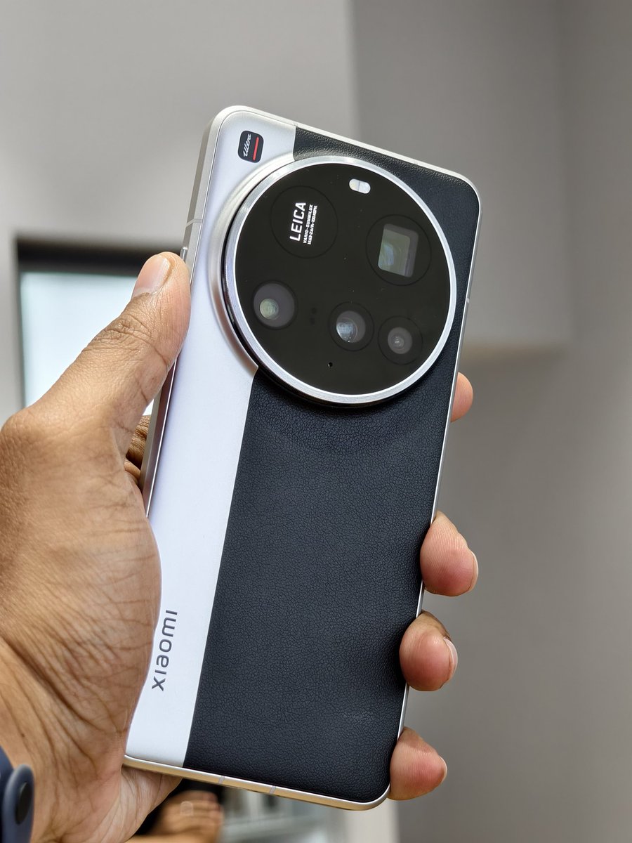 amisoumikbolchi's tweet image. Thrilled to attend the MIFC Kolkata meet-up! Got hands-on with the ultimate phone of the year, #Xiaomi15Series! 🚀 Amazing experience
@XiaomiIndia @sandeep9sarma @s_anuj @pixelwithme @atytse @MiFCKolkata #Xiaomi #TechLovers