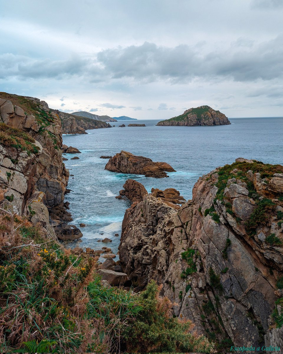 🌿🌊👣 Ruta circular desde Portiño de Morás, pasando polos Acantilados de Papel e continuando ata o Illote de Ansarón.
===ESP===
🌿🌊👣 Ruta circular desde Portiño de Morás, pasando por los Acantilados de Papel y continuando hasta el Islote de Ansarón.
#ruta #naturaleza #Galicia