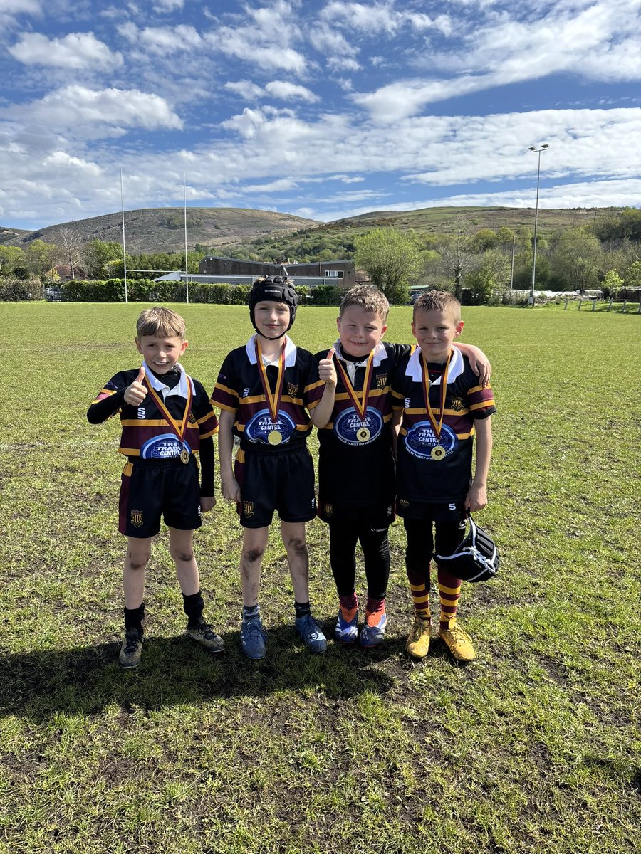 Junior_Riders's tweet photo. What a cracking morning of rugby from our U9s this Easter Sunday! ❤️💛🖤

A big thank you to Cwmafan R.F.C. for hosting us this morning!

Special shoutout to our Riders of the Week — Oliver S, Osian, Regan, and Jake! Well done, boys! 👏🏻🏉👏🏻 https://t.co/Fe20rQNw4j
