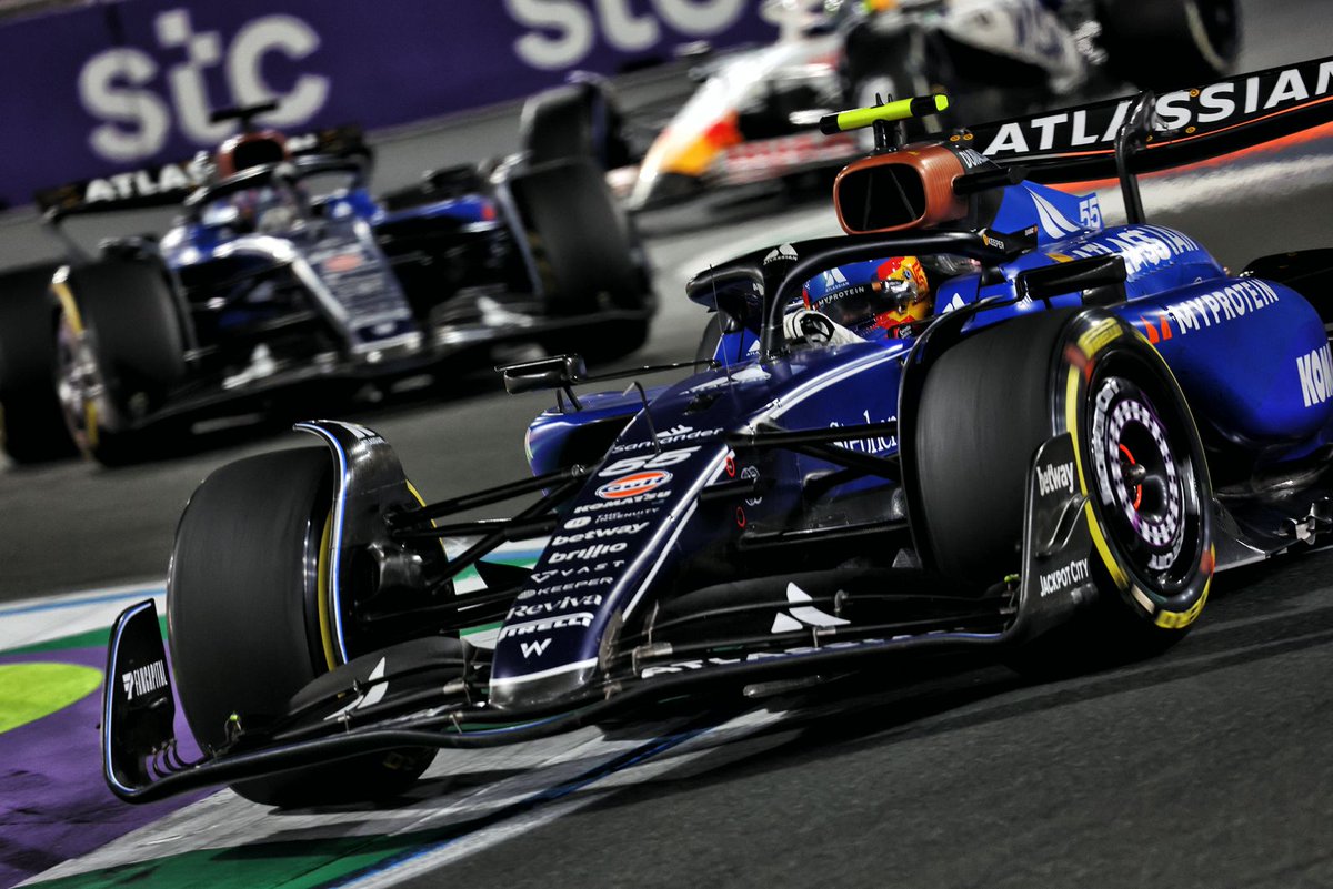 Carlos Sainz tweet media