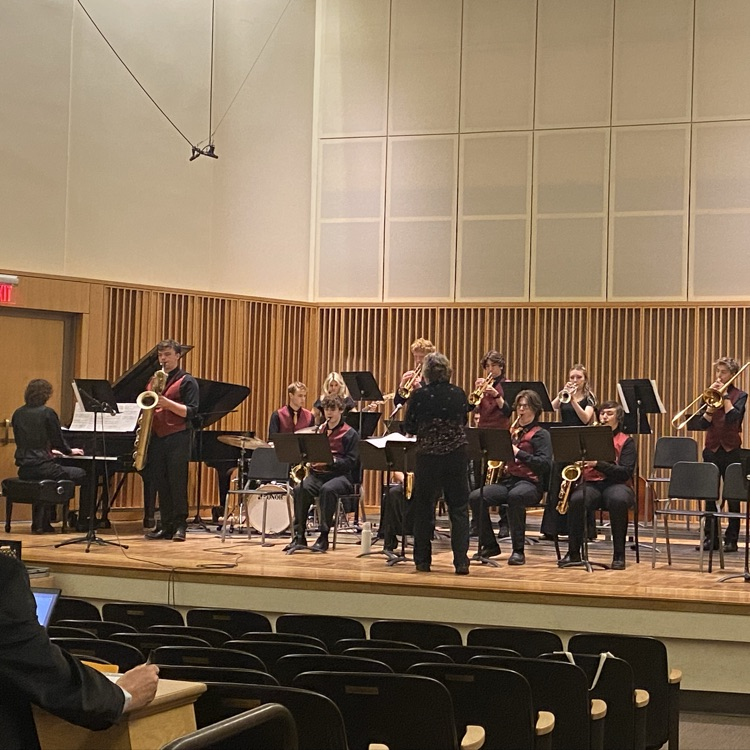 fcs_activities's tweet photo. Fantastic weekend of jazz for the FCHS jazz band! They walked away with a well deserved "Runner Up" award in their division (school size).  A 24 hr Flitz of nonstop, jazz, 80 schools, intro to the university of Idaho, world-class musicians performing, great food &amp; great fun! https://t.co/dnei7Oilms