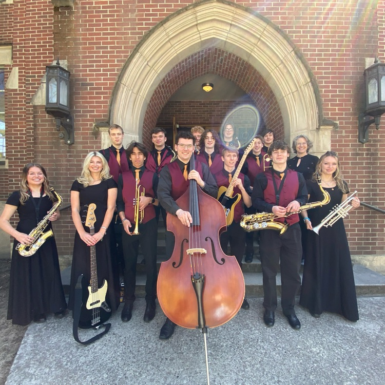 Fantastic weekend of jazz for the FCHS jazz band! They walked away with a well deserved "Runner Up" award in their division (school size).  A 24 hr Flitz of nonstop, jazz, 80 schools, intro to the university of Idaho, world-class musicians performing, great food &amp; great fun!