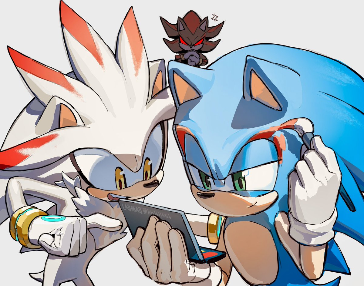 🤜🦔
#SonicTheHedgehog #SilverTheHedgehog #ShadowTheHedgehog