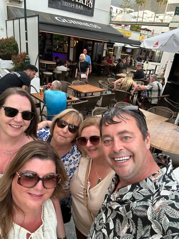 bootlegger1974's tweet photo. Deeeew travel well and meet diamonds from Scotland what a life lads https://t.co/8cy0g2v9vu