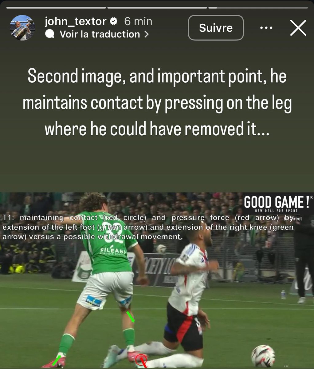footmercato's tweet photo. 🚨 𝗝𝗢𝗛𝗡 𝗧𝗘𝗫𝗧𝗢𝗥 𝗦𝗘 𝗣𝗟𝗔𝗜𝗡𝗧 𝗗𝗘 𝗟’𝗔𝗥𝗕𝗜𝗧𝗥𝗔𝗚𝗘 𝗗𝗘 𝗙𝗥𝗔𝗡𝗖̧𝗢𝗜𝗦 𝗟𝗘𝗧𝗘𝗫𝗜𝗘𝗥 𝗦𝗨𝗥 𝗜𝗡𝗦𝗧𝗔𝗚𝗥𝗔𝗠. 😳

📲  « L’arbitre indique un carton rouge direct, facile à voir… la VAR croit le contraire… l’arbitre reconsidère sa décision… et l’un des cartons rouges les plus évidents que l’on puisse voir est annulé… incroyable. »

📲 « Deuxième image, et point important, il maintient le contact en appuyant sur la jambe où il aurait pu l’enlever… » 

🙄