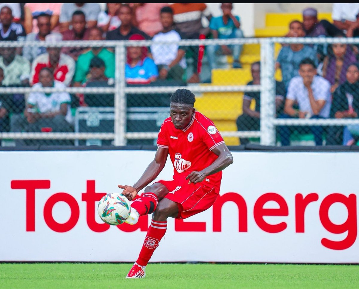 Kwenye CAFCC hakuna mchezaji ametengeneza nafasi nyingi za Kufunga (27) kumzidi Jean Charles Ahoua 

Kwenye Goli 11 za Simba Sports amehusika na goli 5 Yani Goli 3 na Assists 2

Kwenye Ligi Goli  52 amehusika na Goli 19 Yani Goli 12 Assists 7 . Labda tatizo lipo sehemu nyingine👀