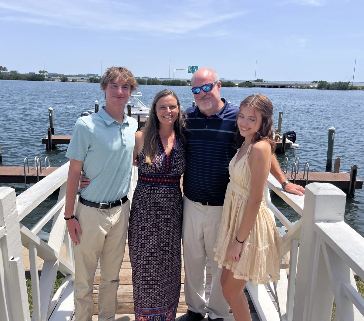 cnbtab11's tweet photo. Happy Easter from Tampa! 🐣🐰🌴 https://t.co/4Sp7mALcPH