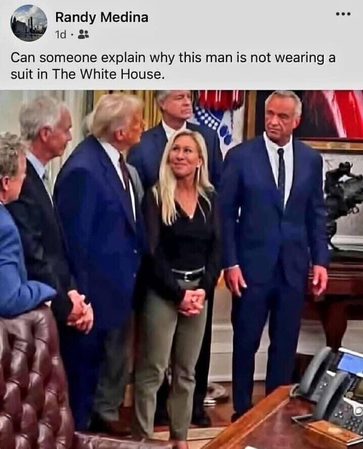 TrishFL1's tweet photo. 🤣🤣🤣 https://t.co/SGDVmh93WQ