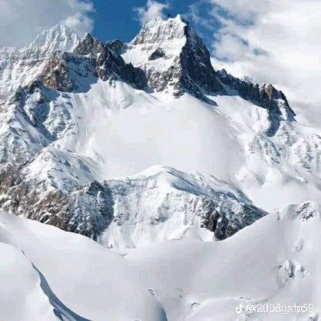 Mrbankstips's tweet photo. Antarctica https://t.co/tLVqJOb4c5