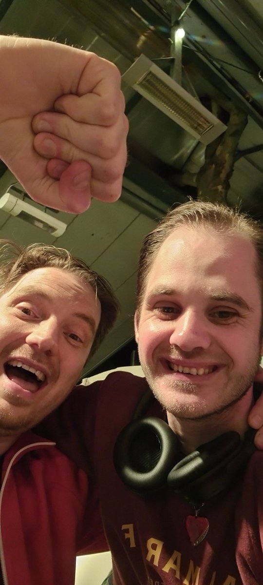 Sen firas ju segern på krögers! <a href="/doktornernas/">Doktorernas_Doktor</a> 

Boka er till Helsingborg för i helvete ❤️🤍