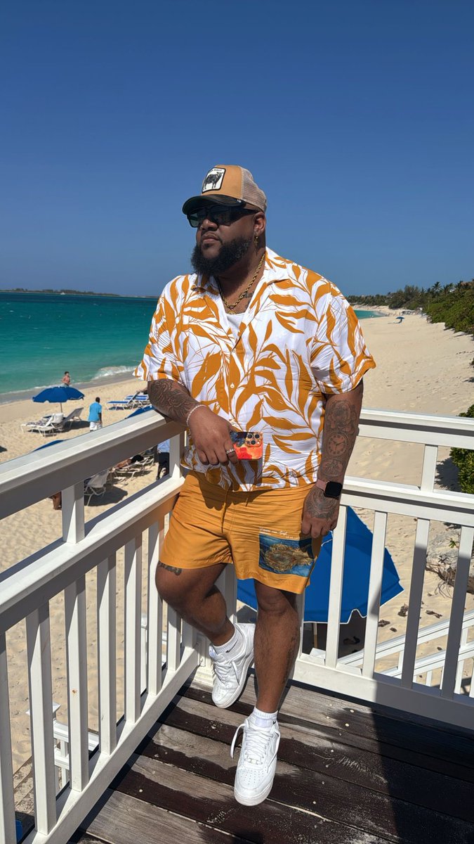 Bish_im_gorjus tweet media