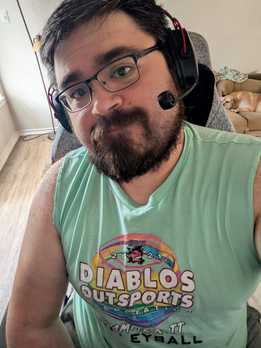 Histomen's tweet photo. Starting off the stream with some Hearthstone Battlegrounds to check out the current mechanics before the new set. We'll end it with some standard climbing after we've had our fill. Come vibe and say hi in chat! 
See where in my bio!  

#Hearthstone #gaybear #beard https://t.co/3krcU0fmVt
