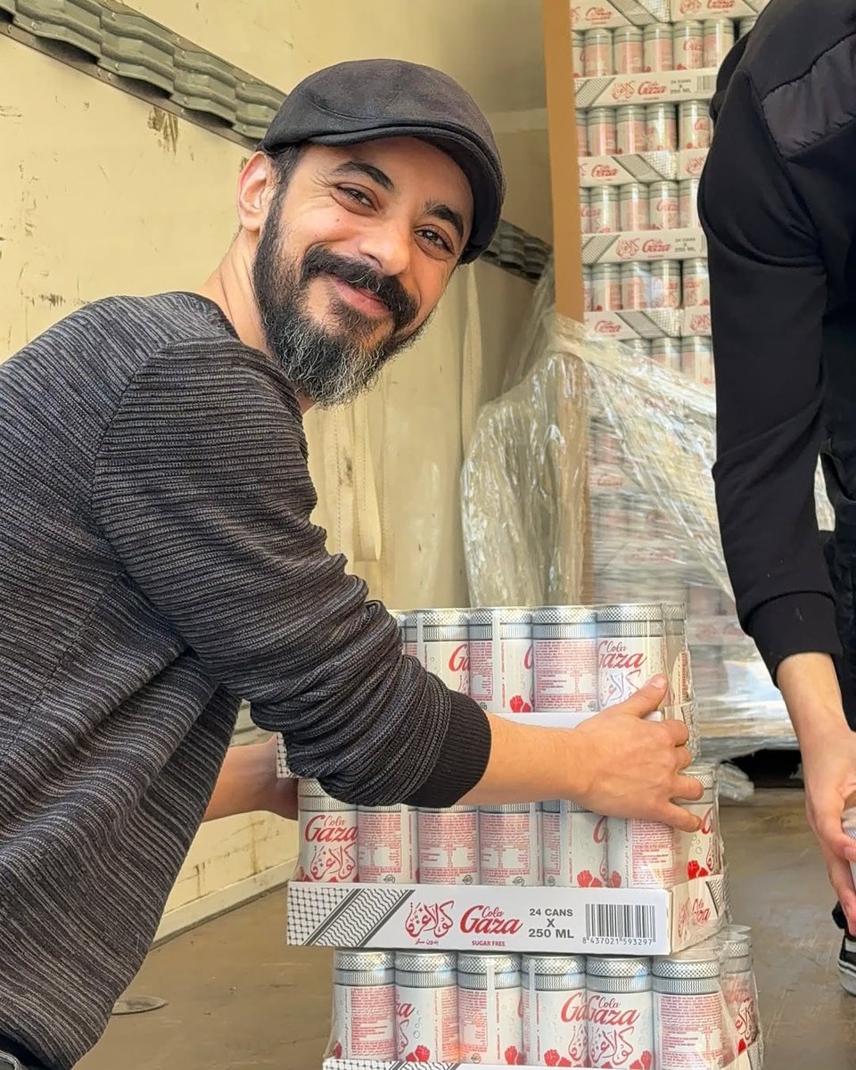 غزة كولا مشروب فلسطيني 100%
منتج فلسطيني خالص، يعود ريعه بالكامل لدعم مستشفى الكرامة في قطاع غزة.
جاء غزة كولا ليقدم تجربة فريدة تمزج بين الطعم الرائع والموقف الأخلاقي، وليكون بديلاً يوميًا يحمل رسالة عدالة وكرامة وتضامن.

لا ينتمي هذا المشروب لأي شركة عملاقة، ولا يقف خلفه تمويل