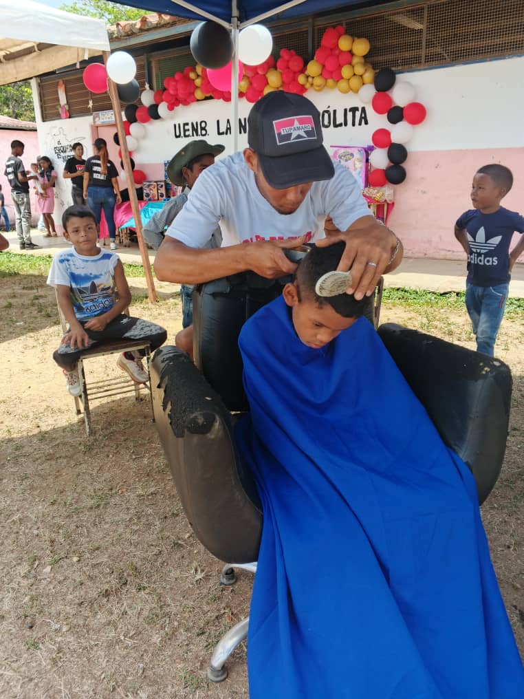 En compañía de nuestra secretaría regional, y candidata al Consejo Legislativo del Estado Miranda, Katherine Tata, La militancia Tupamaro del municipio Tomás Lander llevó a cabo una  gran jornada de atención social y recreativa en beneficio del pueblo de la comunidad de Casuapa.