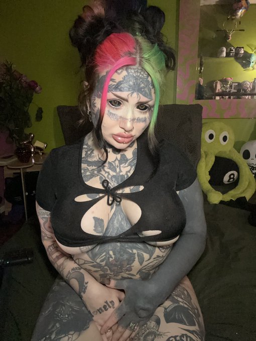 Watch Orylan's leaked NSFW photo on TwXstars