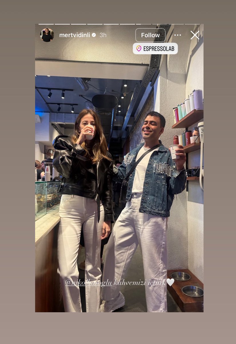 Nişantaşı’nın gey ortamlarında takılıp seküler hayatlar sürerken EspressoLab’den kahve içmek… İşini gücünü bırakıp aynı kahve zincirini savunan siyasetçiler senin yaşam tarzını tamamen yok ettiklerinde kahve değil bir bardak soğuk su içersin.