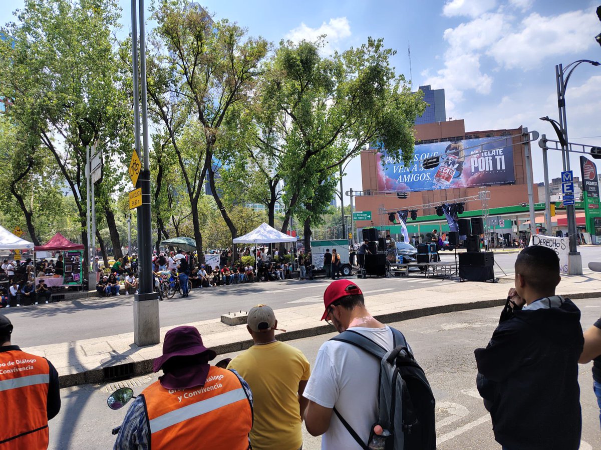 craviotocesar's tweet photo. ¡Por un 4:20 seguro y en orden!

El equipo de la @SeGobCDMX, a través del Grupo de Diálogo y Convivencia, en coordinación con la @SSC_CDMX y la @CDHCMX, realiza recorridos en los distintos eventos relacionados con esta fecha.

Supervisan que no se comercialicen ni cannabis ni alcohol, promoviendo el respeto a las libertades y garantizando condiciones de seguridad y convivencia para todas las personas.