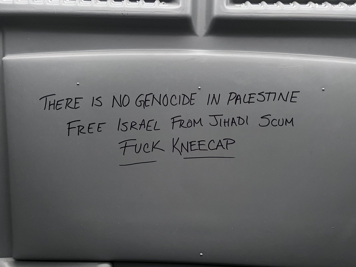 In a toilet stall at Coachella.

H/t <a href="/sammigallivants/">Sammi 🎗️</a>