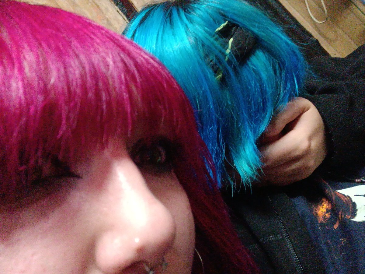 didididibbbb's tweet photo. @_killwhitneyded feliz 420 https://t.co/JtnIJu2I49