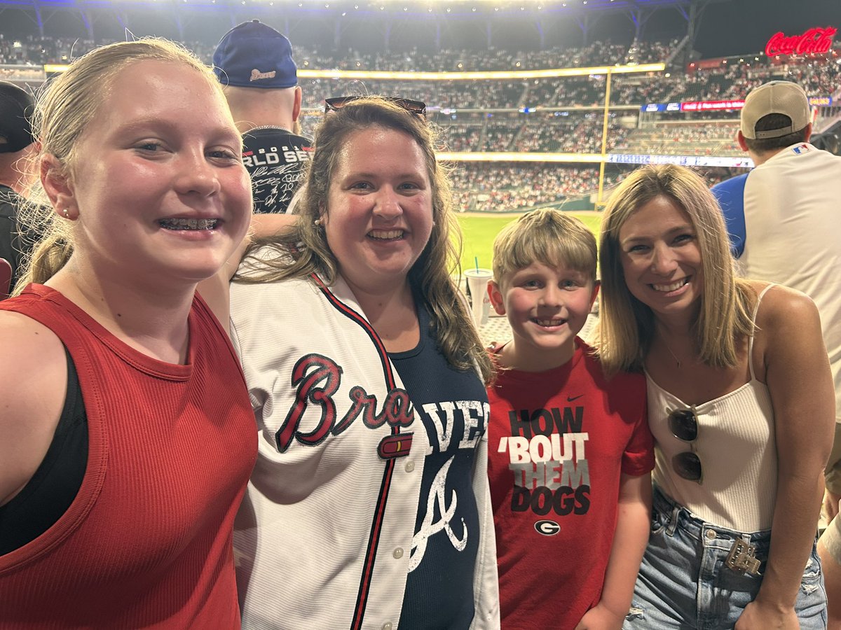 Bears at the Braves! 🐻⚾️#rnegreatthings <a href="/rne_Klein/">MsKleinRNE</a>