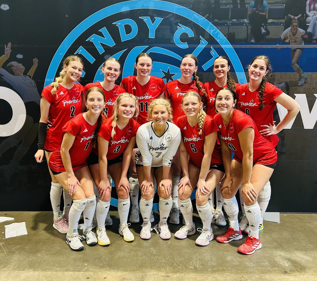 After a tough 2nd day that had us just miss out on the gold bracket, 17G showed grit, heart, and resilience—battling back to take home the Silver Bracket Championship.

Not the exact path we had hoped for, but the way these girls responded says everything about who they are. 💪